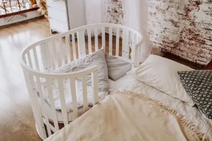 Patut bebe rotund/oval Maribelle 9 in 1 alb