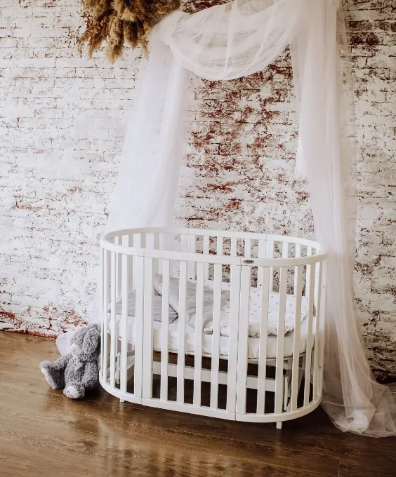 Poza cu Patut bebe rotund/oval Maribelle 9 in 1 alb